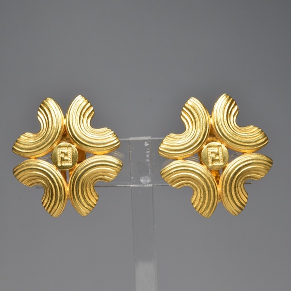 Vintage FENDI Infinity Lines Logo F Gold Tone Clip-On Earring - Picture 1 of 8